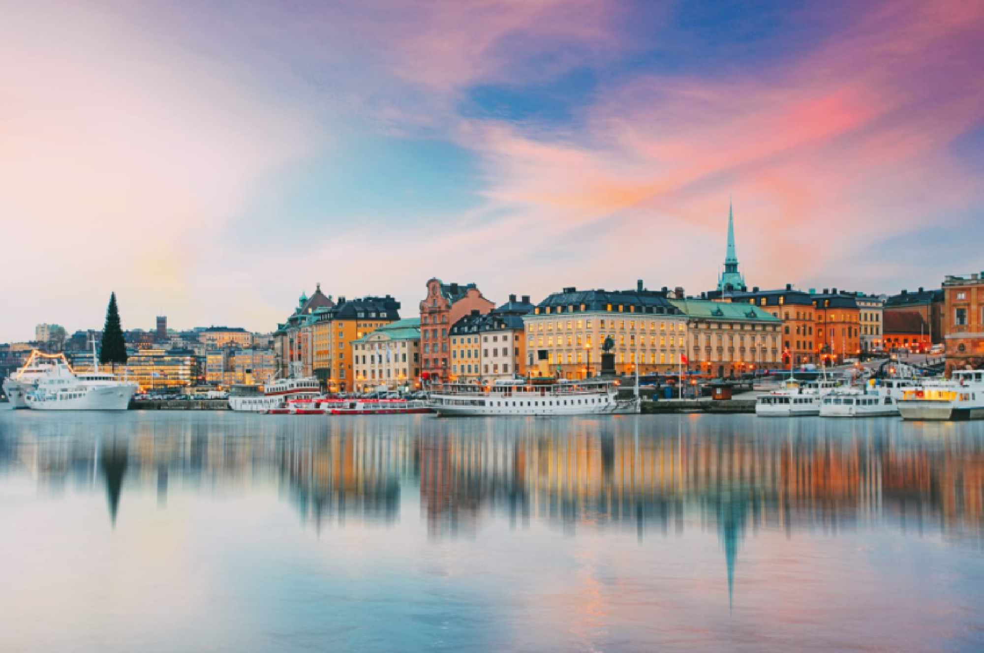 Stockholm текст. Стокгольм достопримечательности. Стокгольм панорама. Швеция картинки. Фотообои Швеция.